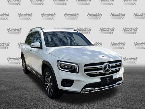 Used 2022 Mercedes-Benz GLB 250 image 2