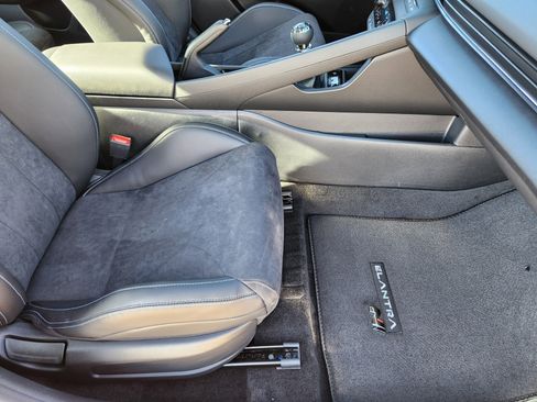 New 2025 Hyundai Elantra N image 16