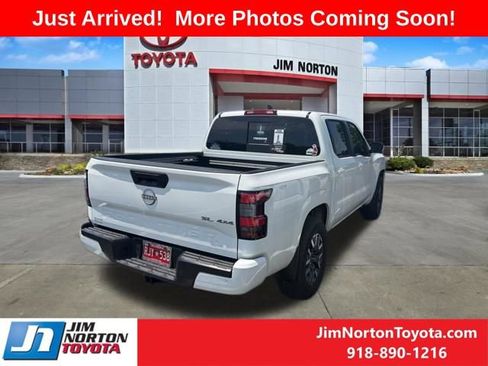Used 2025 Nissan Frontier SL AWD/4WD image 5