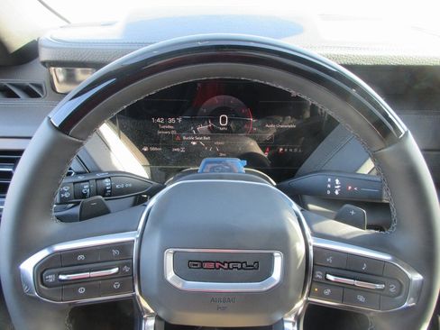 New 2026 GMC Yukon XL Denali image 19