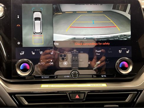 New 2026 Lexus TX 500h AWD image 15