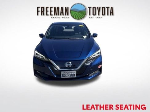 Used 2018 Nissan Leaf SL w/ SL Technology Package FWD image 3