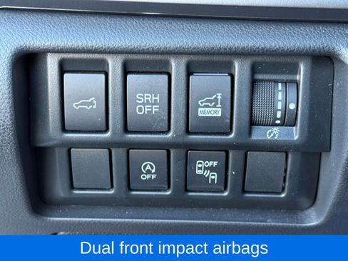 Used 2022 Subaru Forester Premium w/ Popular Package #3 image 37