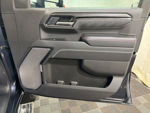 Used 2025 GMC Sierra 2500 AT4X AWD/4WD image 11