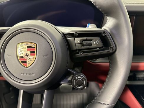 New 2026 Porsche Cayenne GTS image 39