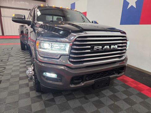 Used 2020 RAM 3500 Limited image 22