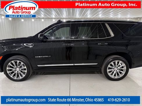 Used 2021 GMC Yukon Denali w/ Denali Premium Package AWD/4WD image 2