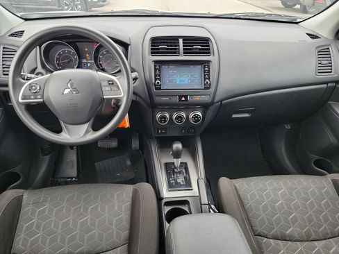 Used 2020 Mitsubishi Outlander Sport ES AWD/4WD image 27
