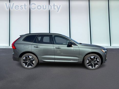 New 2026 Volvo XC60 B5 Plus w/ Climate Package image 2