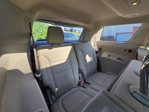 Used 2019 GMC Acadia Denali AWD/4WD image 19