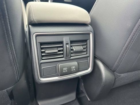 Certified 2023 Subaru Forester Limited AWD/4WD image 9