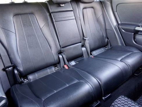 Used 2021 Mercedes-Benz GLA 250 250 * 1-OWNER * Premium * image 13