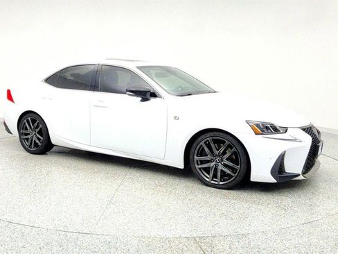 Used 2020 Lexus IS 300 F Sport image 3
