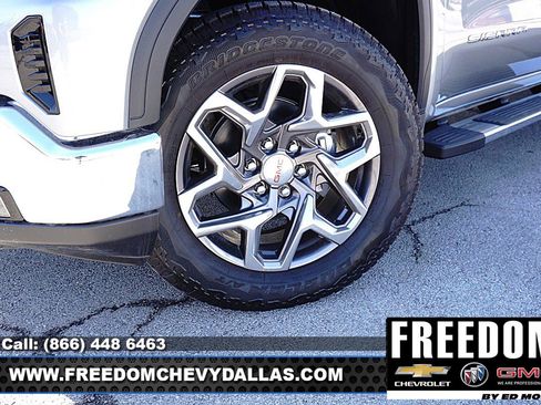 New 2026 GMC Sierra 1500 SLT image 38