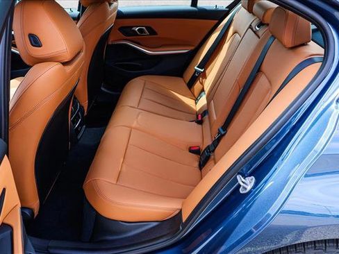 Certified 2025 BMW 330i xDrive Sedan w/ Convenience Package image 20