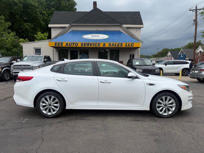 Used 2018 Kia Optima LX w/ 17" Alloy Wheels Package