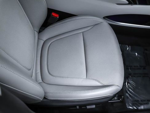 Used 2023 Hyundai Tucson Limited image 32