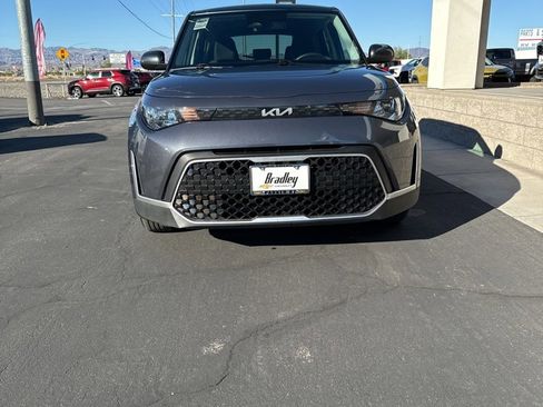 Used 2023 Kia Soul LX w/ Option Group 015 image 2