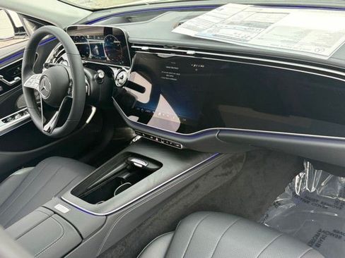 New 2026 Mercedes-Benz E 350 4MATIC Sedan image 26
