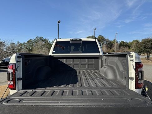 Used 2022 RAM 3500 Laramie w/ Night Edition image 30