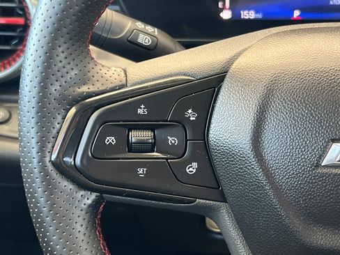 Used 2024 Chevrolet Trax RS w/ Sunroof Package FWD image 25