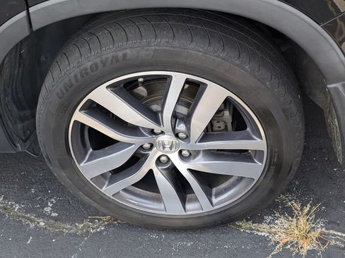 Used 2017 Honda Pilot Touring image 19