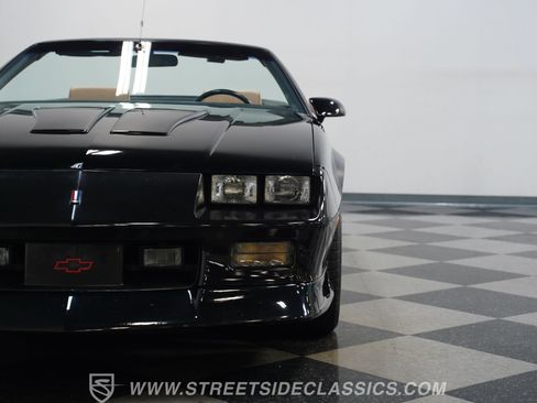 Used 1991 Chevrolet Camaro Z28 RWD image 21