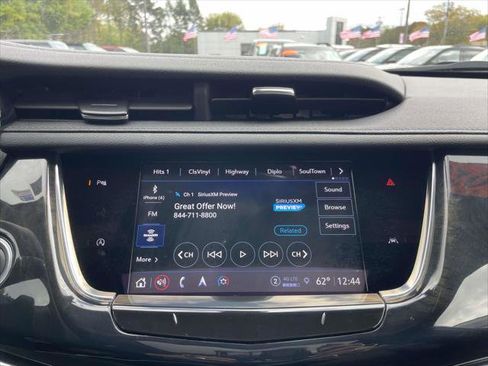Used 2023 Cadillac XT6 Premium Luxury image 27