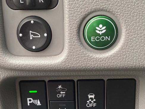 Used 2021 Honda Pilot Touring image 14