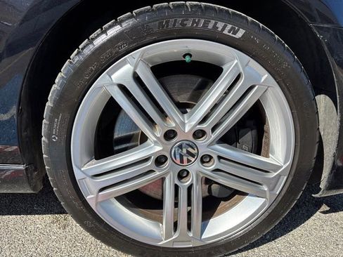 Used 2013 Volkswagen Golf R 4Motion image 9