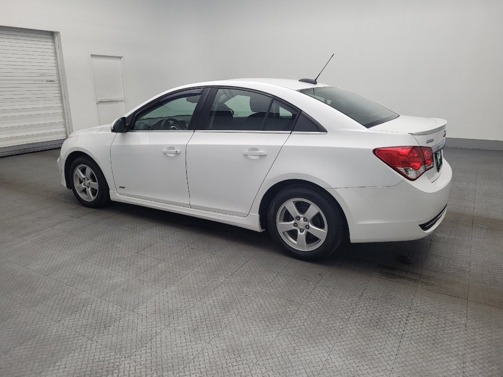 Used 2016 Chevrolet Cruze LT w/ Sun And Sound Package FWD image 3