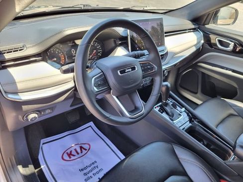Used 2024 Jeep Compass Limited AWD/4WD image 10