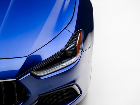 Used 2022 Maserati Ghibli Modena image 10