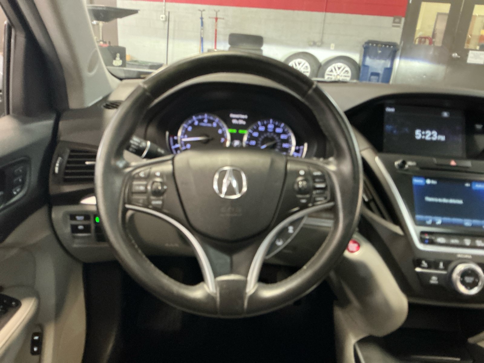 Used 2020 Acura MDX SH-AWD image 9