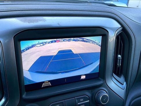 Used 2023 Chevrolet Silverado 2500 LT image 26