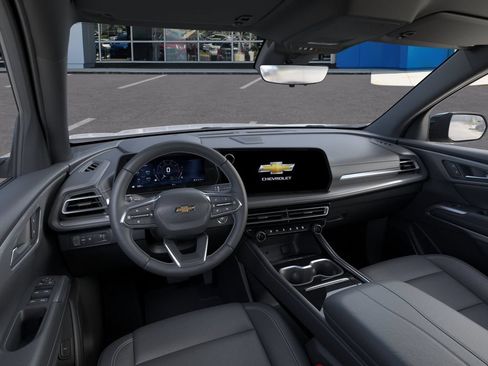 New 2026 Chevrolet Traverse LT w/ Driver Confidence Package FWD image 15