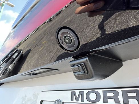 New 2026 Chrysler Pacifica Select image 7