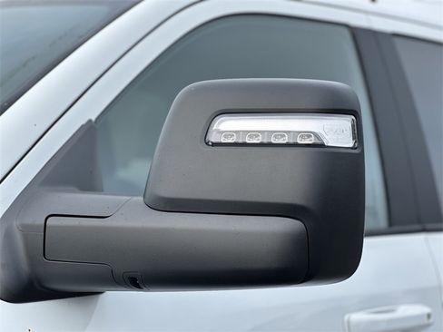 New 2024 RAM 2500 Big Horn w/ Sport Appearance Package image 10