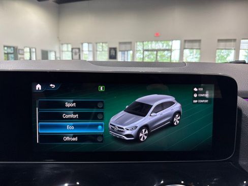 Used 2021 Mercedes-Benz GLA 250 4MATIC image 91