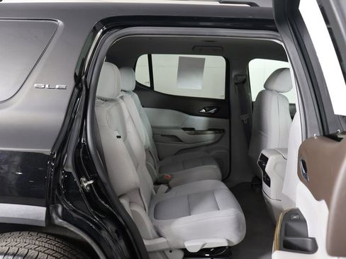 Used 2023 GMC Acadia SLE w/ Driver Convenience Package image 34