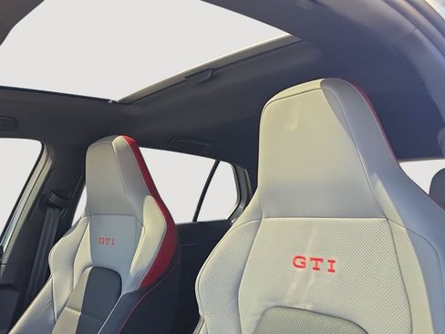Used 2024 Volkswagen GTI SE FWD image 5