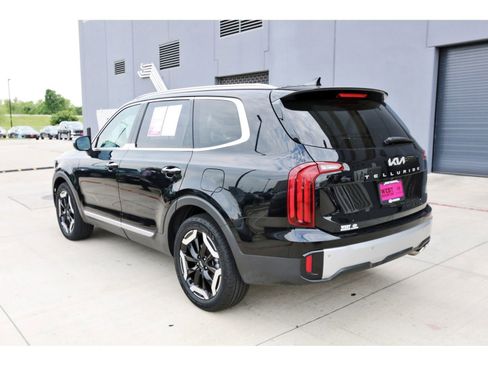 Used 2023 Kia Telluride S AWD/4WD image 6