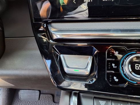 New 2025 GMC Sierra 2500 Denali w/ Denali Reserve Package image 12