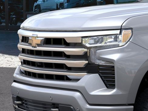 New 2026 Chevrolet Silverado 1500 High Country w/ Technology Package AWD/4WD image 39