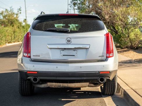 Used 2016 Cadillac SRX Luxury image 4
