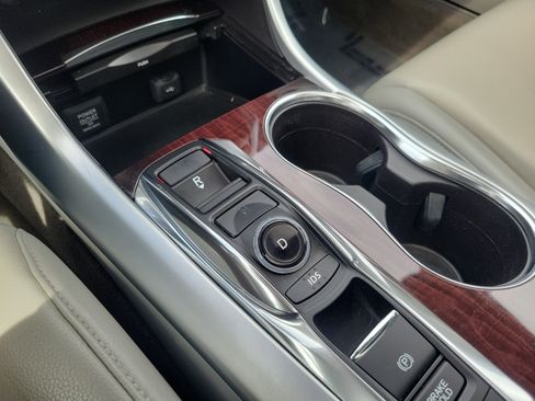 Used 2016 Acura TLX V6 FWD image 21