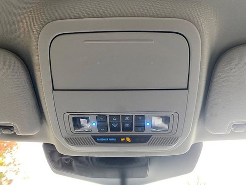 Certified 2022 Ford Explorer XLT w/ Equipment Group 202A image 60