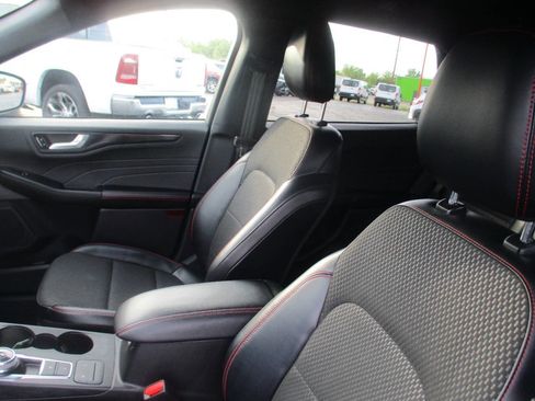 Used 2024 Ford Escape ST-Line FWD image 13