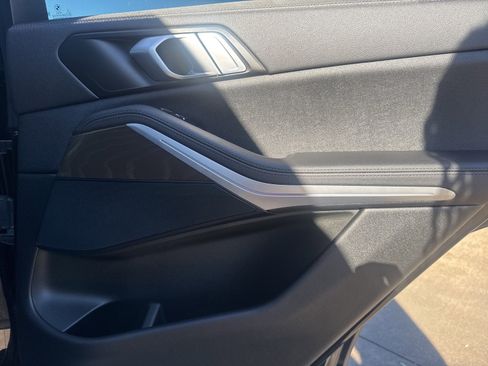 Used 2022 BMW X5 sDrive40i w/ Parking Assistance Package image 21