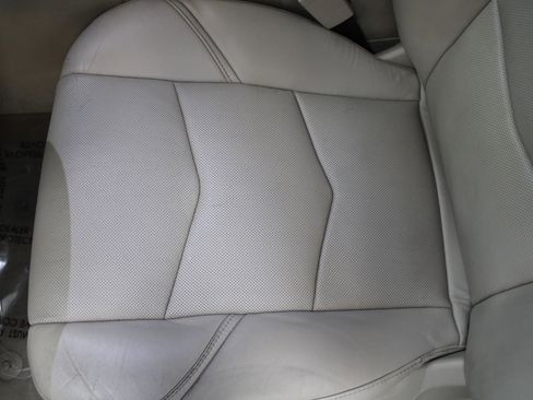 Used 2019 Cadillac Escalade Luxury image 18